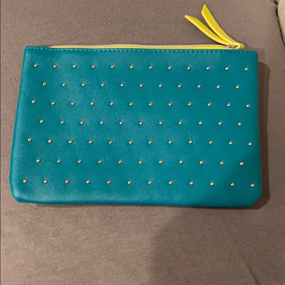 🤩 Studded Ipsy bag